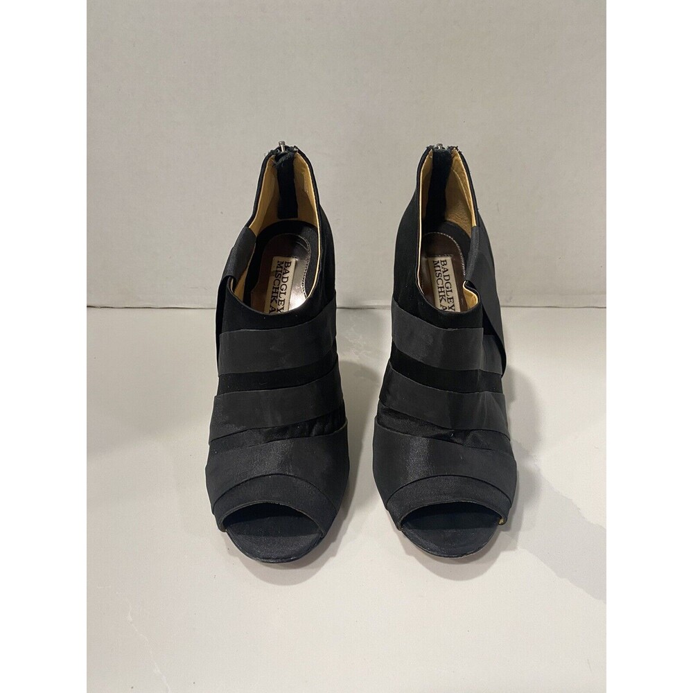 Badgley Mischka Black Satin Pumps Size 8.5M